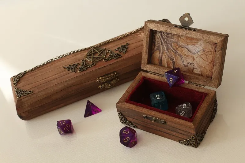 Pudełko na kości RPG dla każdego fana gier